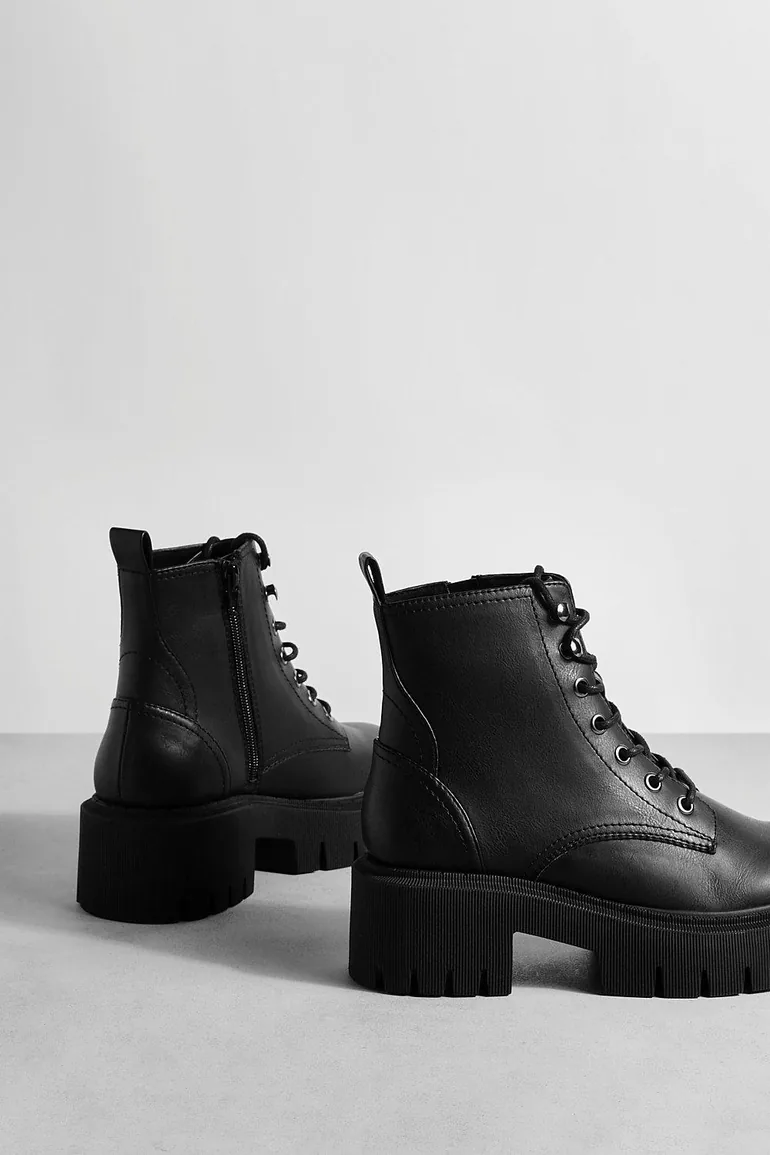 Tab Detail Chunky Lace Up Hiker Boots - black - 3