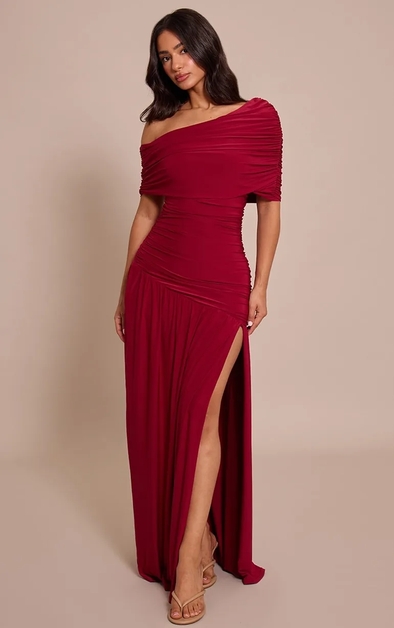 Petite Plum Asymmetric Side Split Bardot Maxi Dress Prettylittlething :  Dresses : VogaCloset Iraq