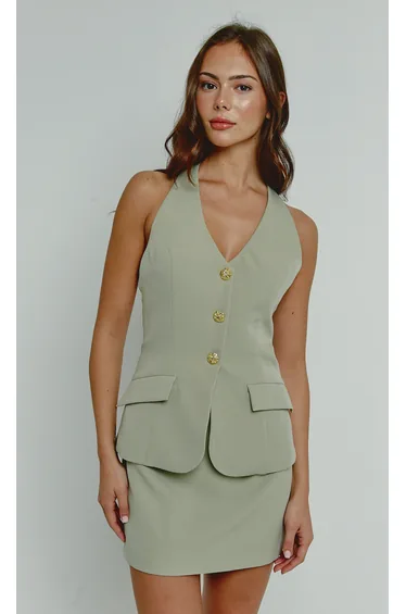 فستان قصير بياقة هالتر لون أخضر