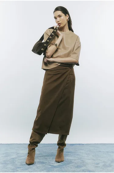 تنورة ريفر آيلاند ميداكسي بنية بقصة مستقيمة