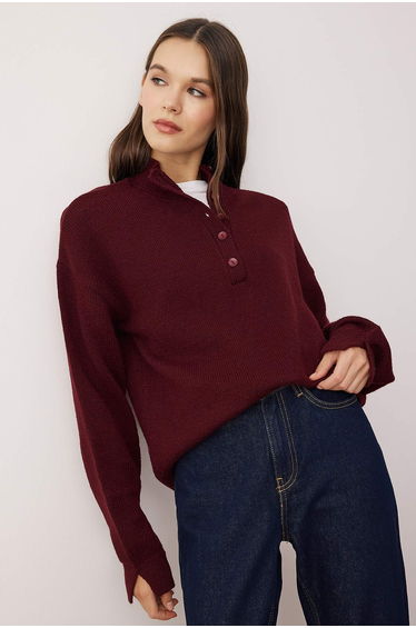 Burgundy Wardrobe Essentials Soft Textured Wide Pattern Knit Sweater