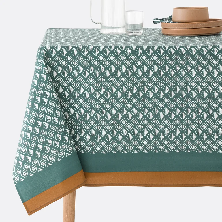 Lodge Anti-stain Tablecloth - 2