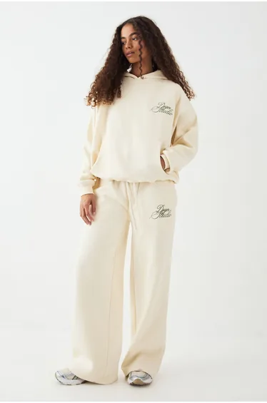 DSGN Studio Script Oversized Hoodie - cream