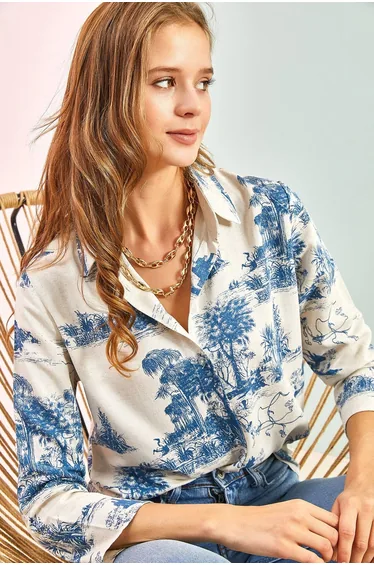 قميص لون أزرق