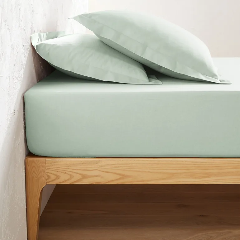 شرشف سرير بولي قطن سادة بحواف مطاطية