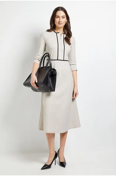 Binded Long Sleeve Midi Dress
