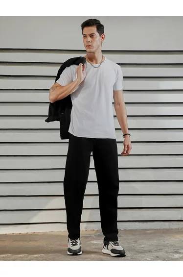 Mid Rise Plain Regular Fit Jeans