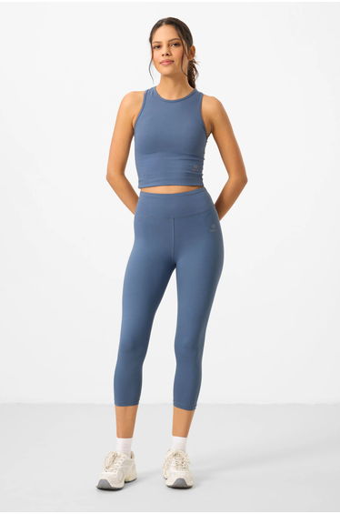 TOMMY Women's Sleeveless Active Set With Capri Leggings