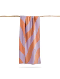 منشفة بحر مخمل مخططة - 1