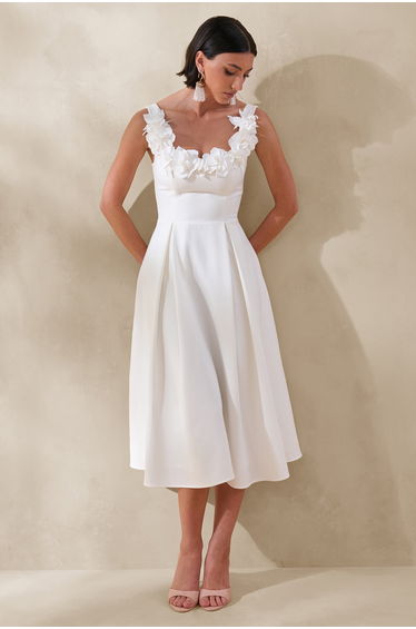 Maelle | White Scoop-Neck Midi Dress With Corsage Detailing