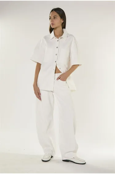 بنطلون جينز بأرجل بقصة إسطوانية - أبيض