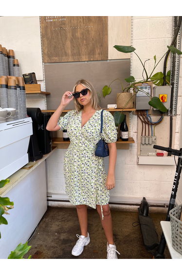 Retro Daisy Wrap Short-Sleeve Mini-Dress