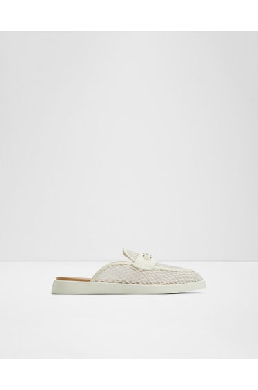Myrelia / Clogs & Mules