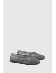 حذاء فلات بوهو باللون الأسود