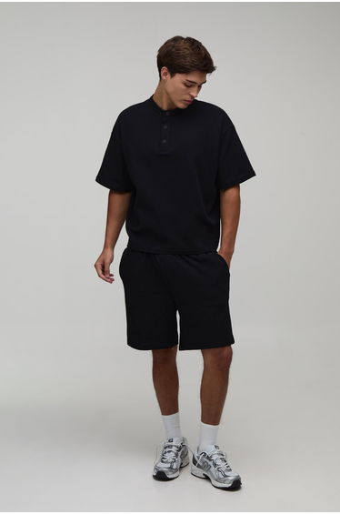 Oversized Boxy Waffle Henley T-Shirt & Baggy Shorts Set - black