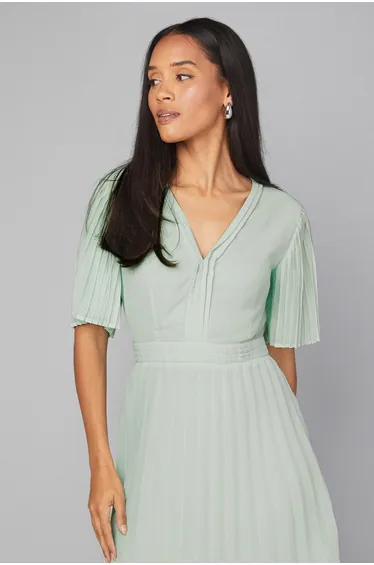 Chiffon Pleated Sleeve Dress