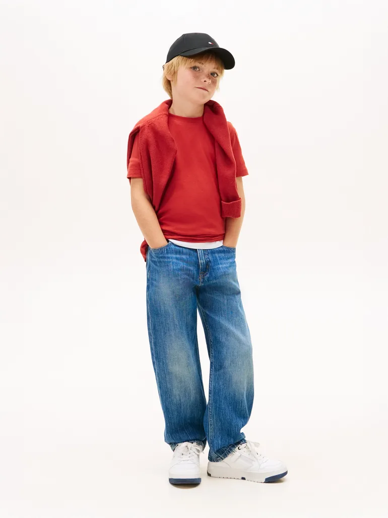 Tommy Hilfiger Boys Essential Cotton Regular Fit T-Shirt in Red