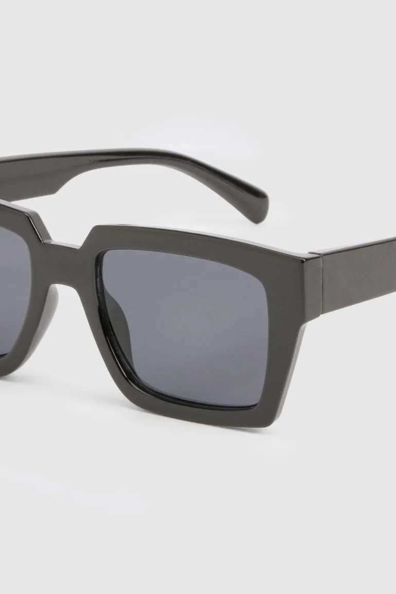 Black Frame Rectangular Sunglasses - 3