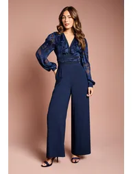 جمبسوت بأكمام طويلة بياقة V