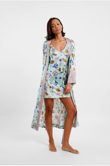 Long Robe / "Mia"