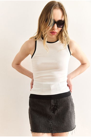 Women's White Garnished Crew Neck Crop Blouse