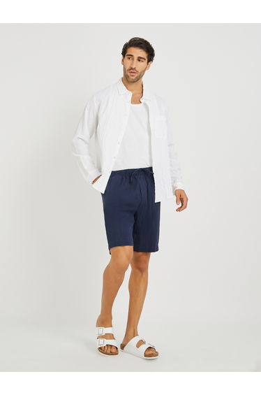 Men Navy Blue Solid Drawstring Waist Pocket Detail Bermuda Shorts