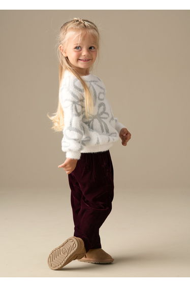 Livia Silver Bow Eyelash Jumper - White