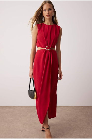 Burgundy A-Line Waist Low-Cut and Accessory Detailed Maxi Woven Crepe Dress
