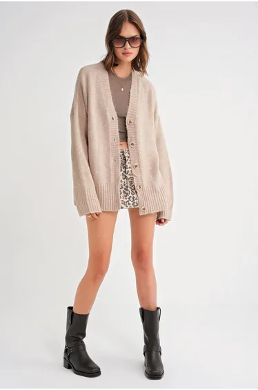 Mixray Buttoned V-Neck Ribbed Knit Cardigan