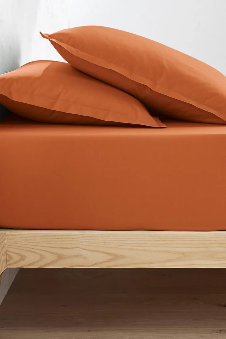 شرشف سرير قطن سادة بحواف مطاطية - 1