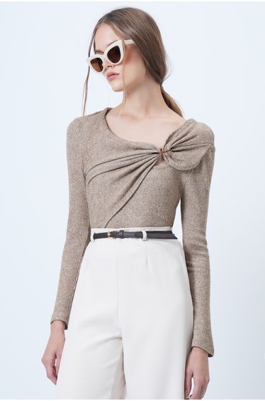 Women's cinnamon brown asymmetric neck accessory detailed gathered camisole blouse