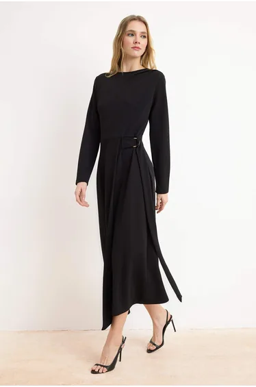 Black Unlined Plain Knitted Buckle Belt Detailed Crepe Hijab Dress