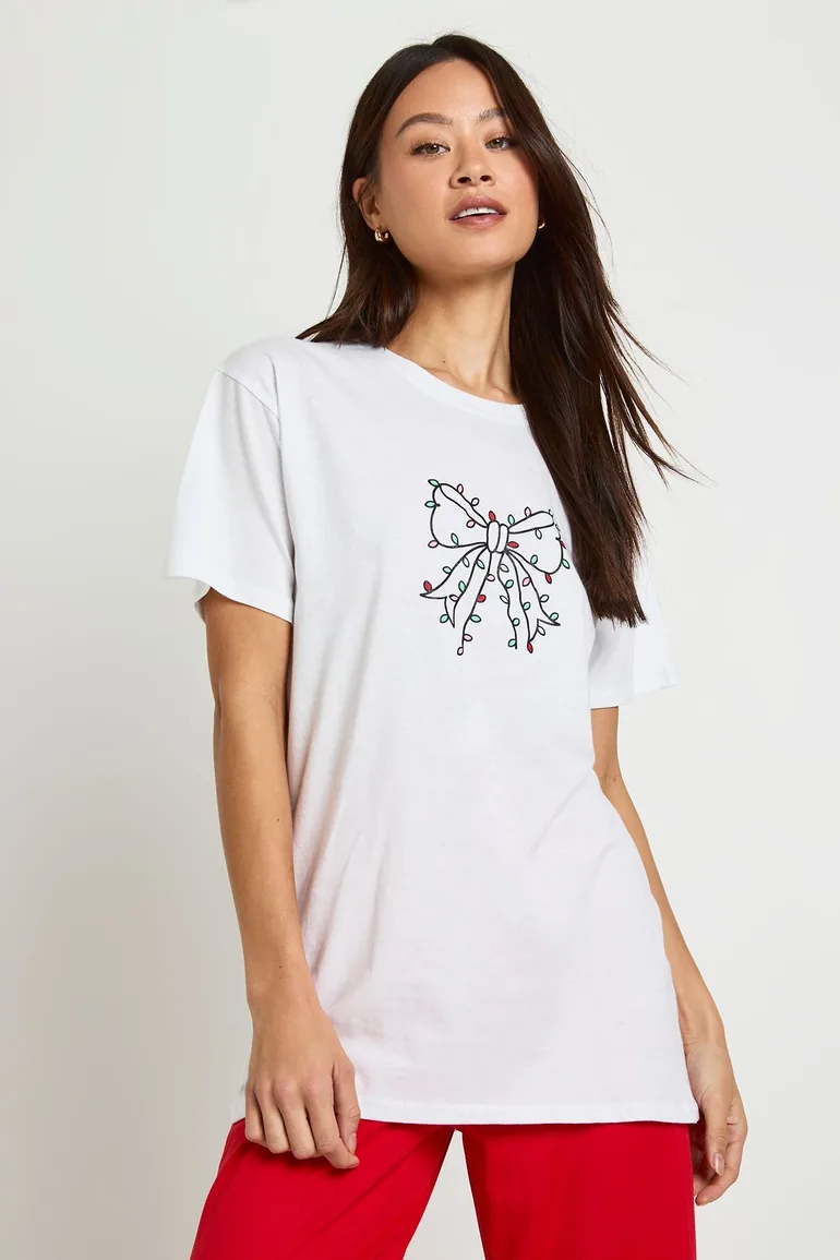 Tall Christmas Bow Graphic Oversized T-Shirt & Trousers Pyjama Set - red - 3