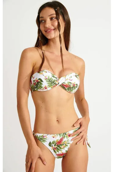 سروال بكيني لون أبيض 