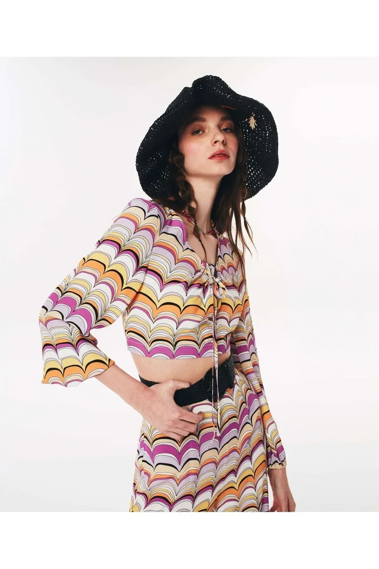 Retro Pattern Blouse - 2