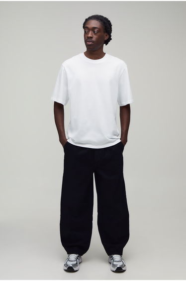 Pleat Front Barrel Leg Jeans - true black