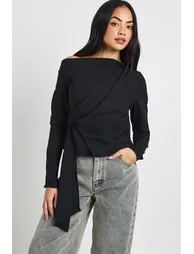 بلوزة بثنيات بياقة غير متناظرة بأكمام طويلة - أسود - 1