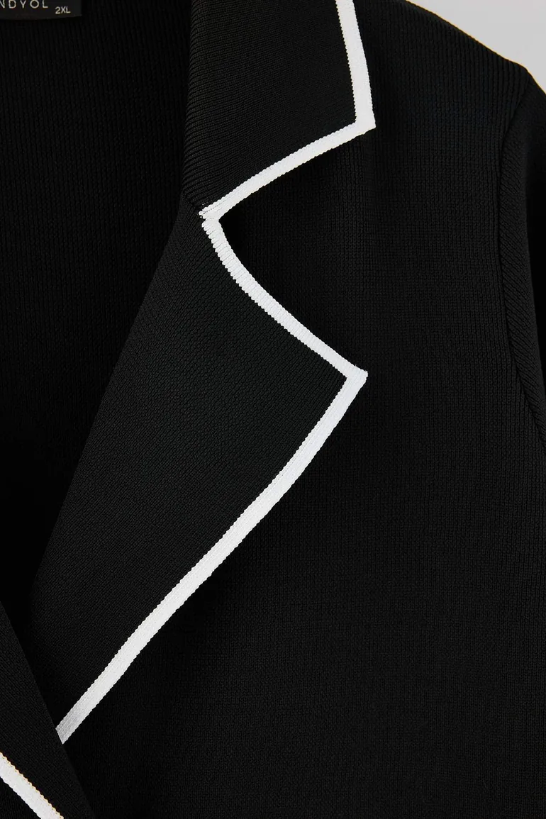 Black Jacket Collar Line Detailed Knitwear Jacket-Looking Cardigan - 5