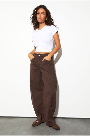 The Mid Waist Barrel Jean - chocolate