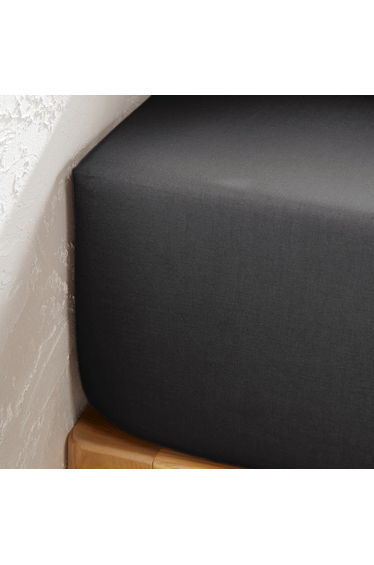 SCENARIO Plain Polycotton Fitted Sheet product thumbnail 4