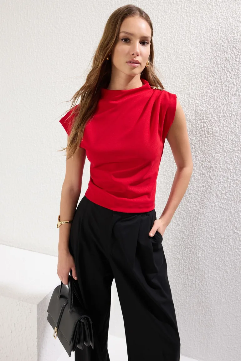 Red Fitted/Fits the Body Accessory Detail Draped Flexible Knitted Blouse
