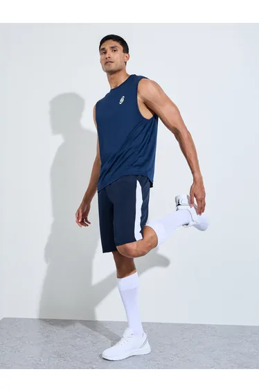 Men Regular Fit Sport Shorts with Side Stripe