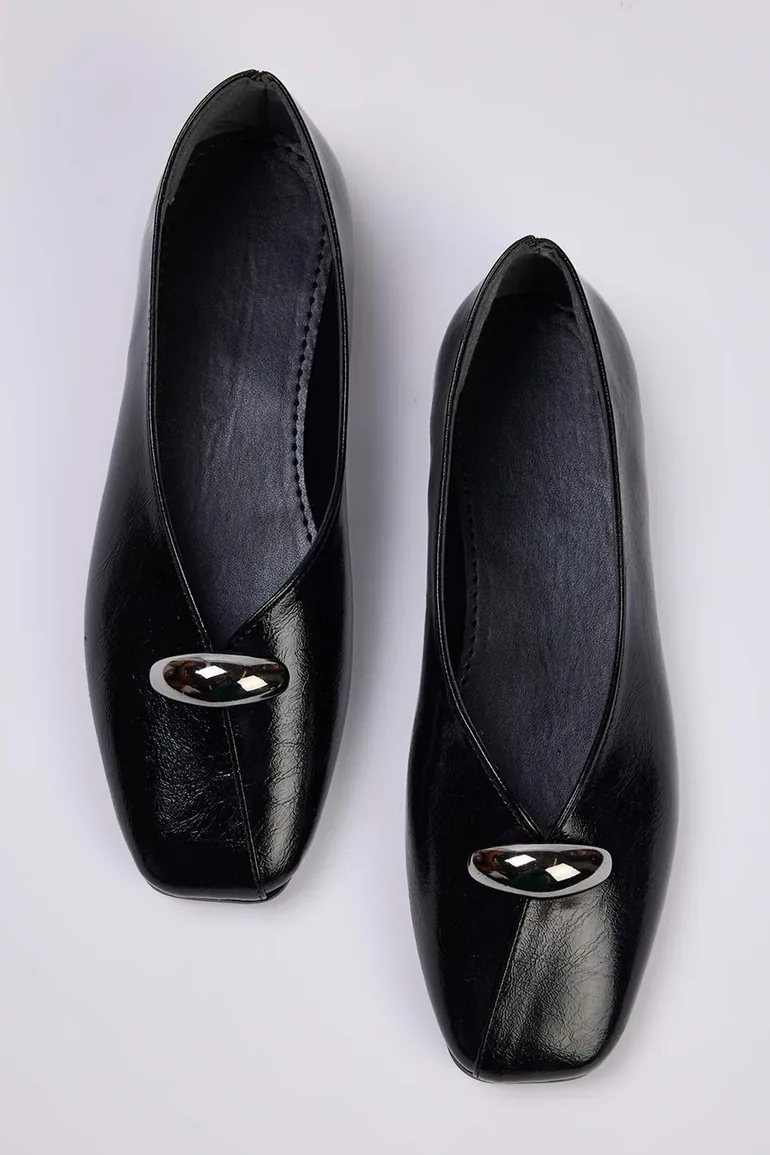 Black Accessory Detailed Square Toe Women's Ballerinas