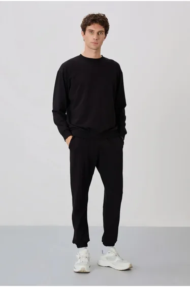 TOMMY Men's Oversized Sweatshirt And Pants Set