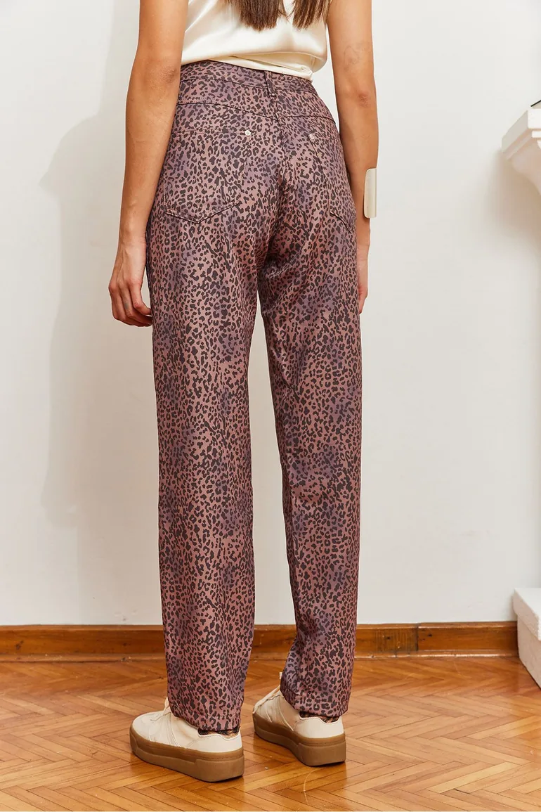 Women's Leopard Patterned Denim Pants - 5