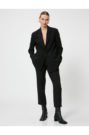 Pleated Pocket Carrot Trousers