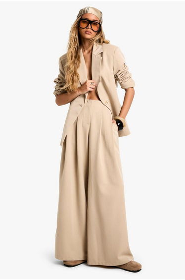 Tailored Pleated Low Rise Wide Leg Trousers - stone