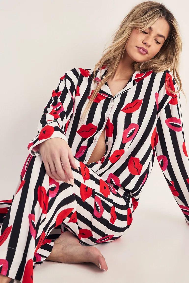 Lips Print Pajama Trouser Set - 1