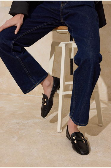 Black Buckle Detailed Women's Loafer