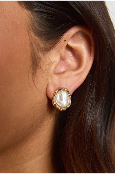Hammered Pearl Stud Earrings 2 Pack - gold